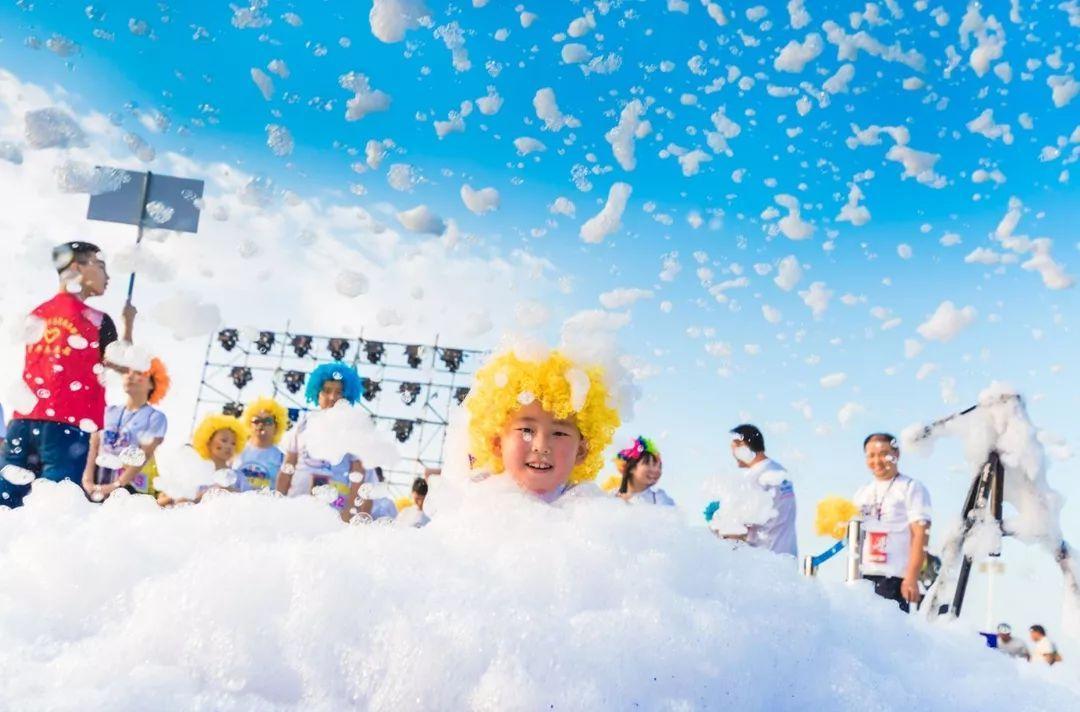 安祯医院为“泡泡跑”狂欢夜活动全程助力